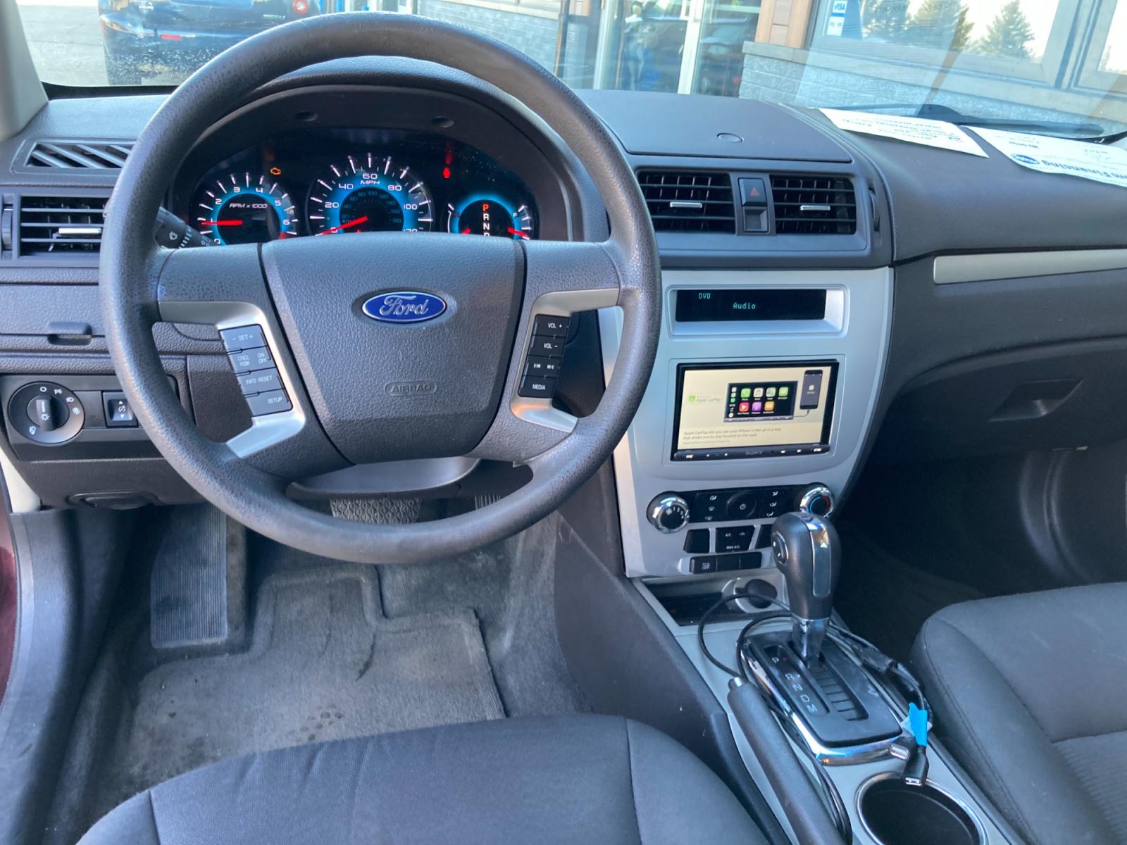 2012 Bordeaux Reserve Met Ford Fusion SE (3FAHP0HG1CR) with an 3.0L V6 DOHC 24V engine, located at 1800 South Ihm Blvd, Freeport, IL, 61032, (815) 232-5543, 42.278645, -89.607994 - Fusion SE 4D Sedan - Photo #5